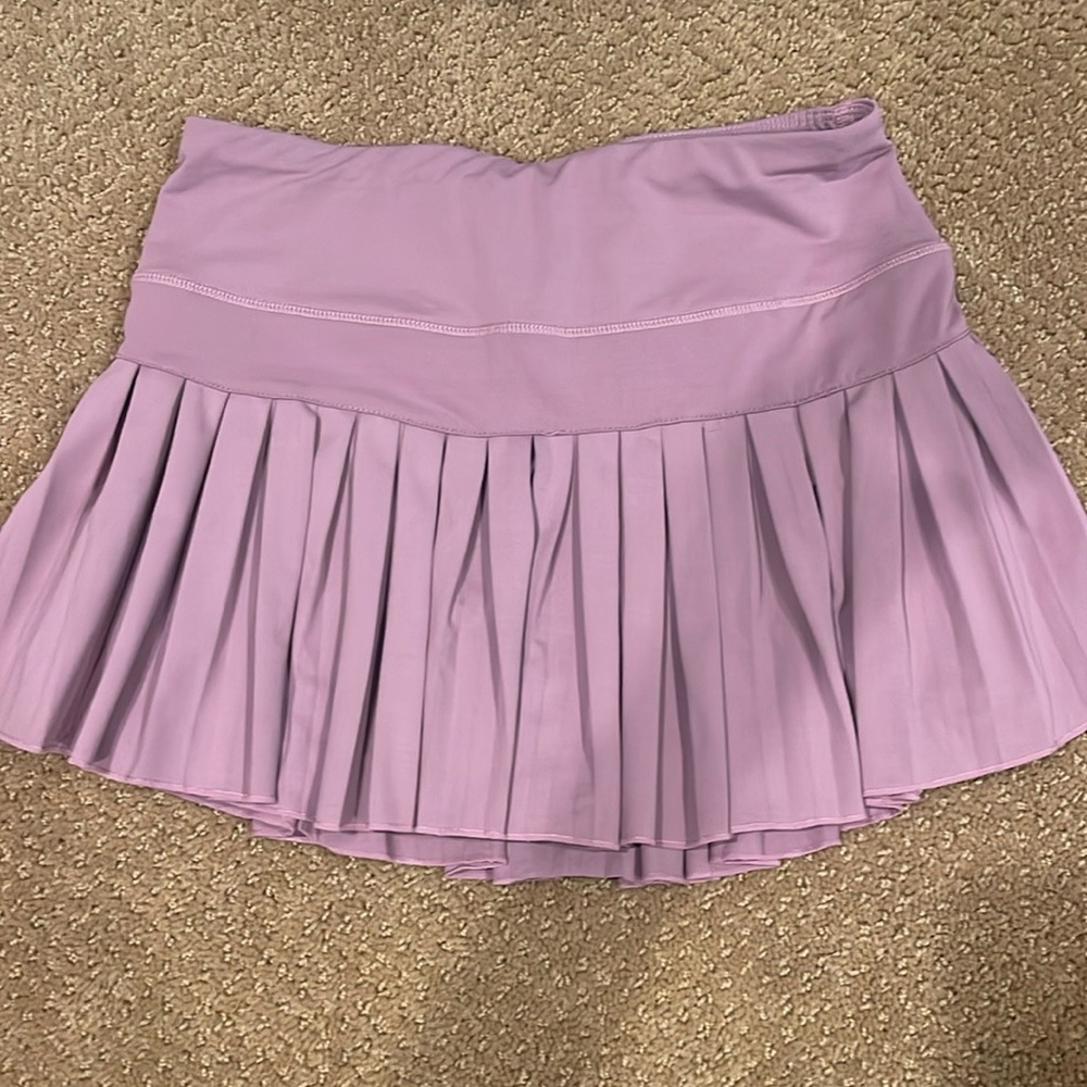 Lavender Goldhinge skirt.  Great condition